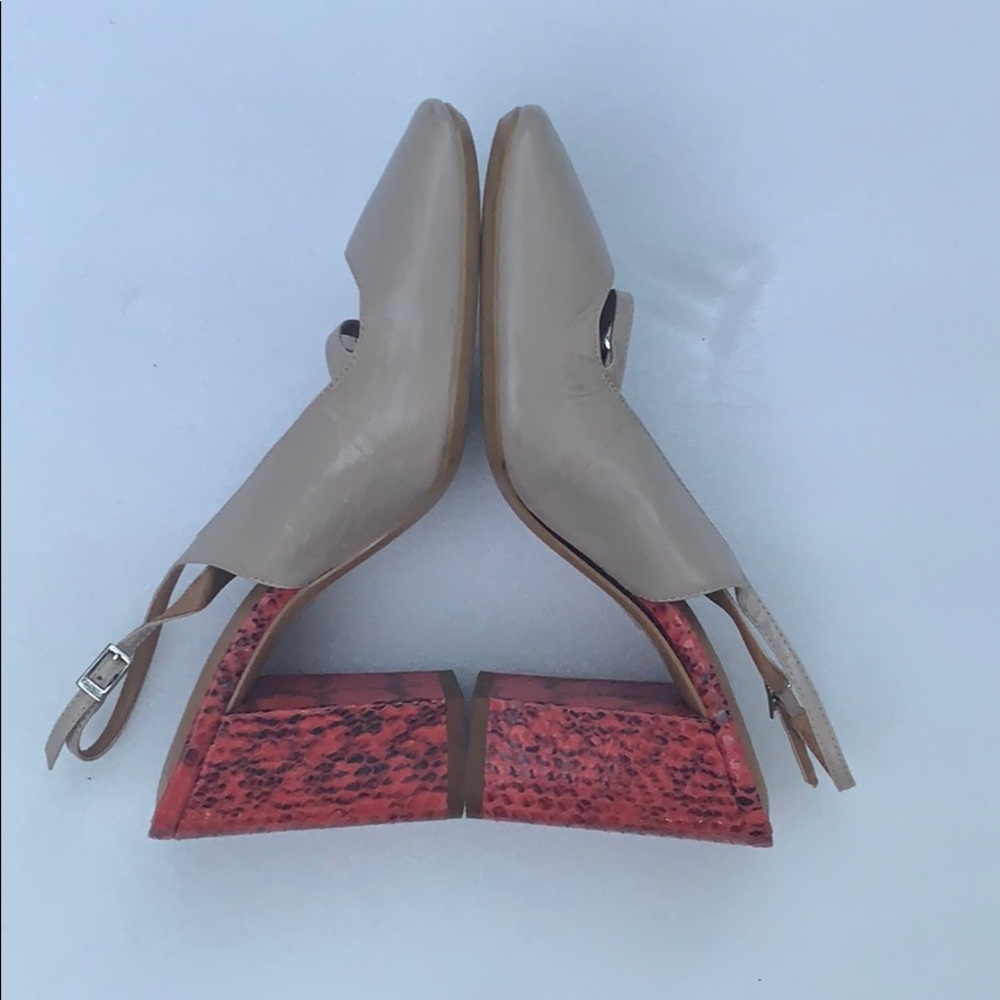 Woman’s size 6 Calvin Klein high heels